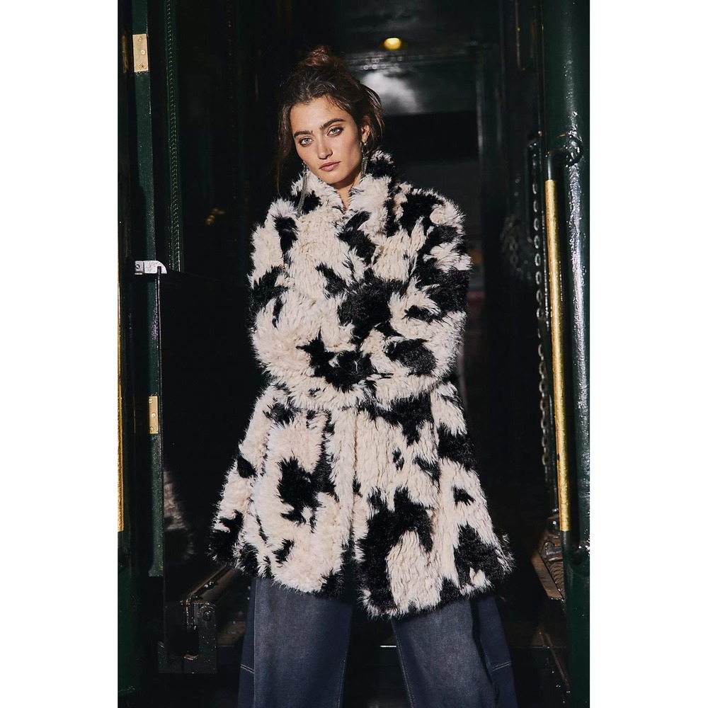 Free People Jade Spotted Faux Fur Coat Black White Jacket Size Small NWT - Picture 2 of 5